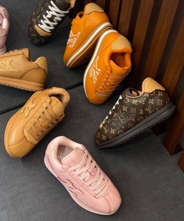 LV Sneakers -Woman
