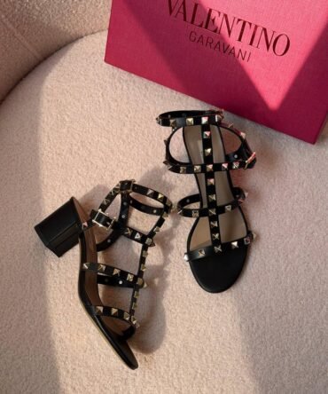 Valentino heels-Woman