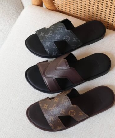 LV slippers-Man