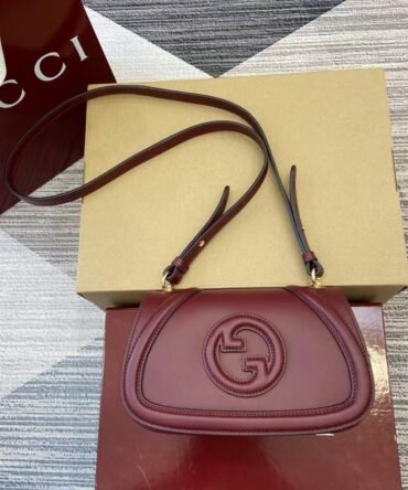 GUCCI bag-Woman