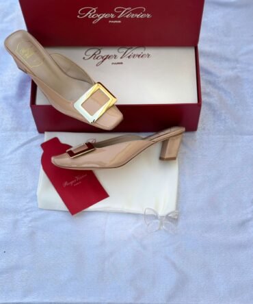 Roger Vivier heels-Woman