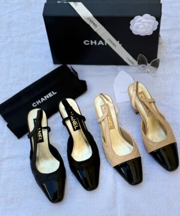 Chanel heels-Woman